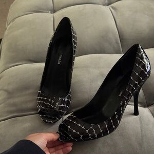 Enzo Angiolini Peep Toe Pump Patent leather (crocodile print) size 8